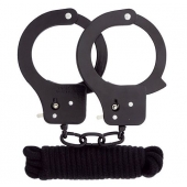 Чёрные наручники из листового металла в комплекте с веревкой BONDX METAL CUFFS LOVE ROPE SET - Dream Toys - купить с доставкой в Сочи