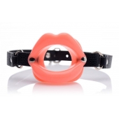 Кляп в форме губ Sissy Mouth Gag - XR Brands - купить с доставкой в Сочи