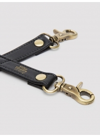 Черный фиксатор для манжет Bound to You Faux Leather Hogtie - Fifty Shades of Grey - купить с доставкой в Сочи
