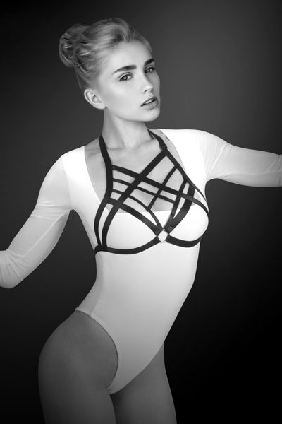 Черная упряжь на грудь Clara - Bijoux Pour Toi - купить с доставкой в Сочи